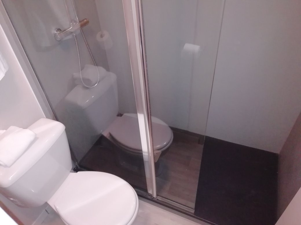 B Hotel Troyes Aéroport主图
