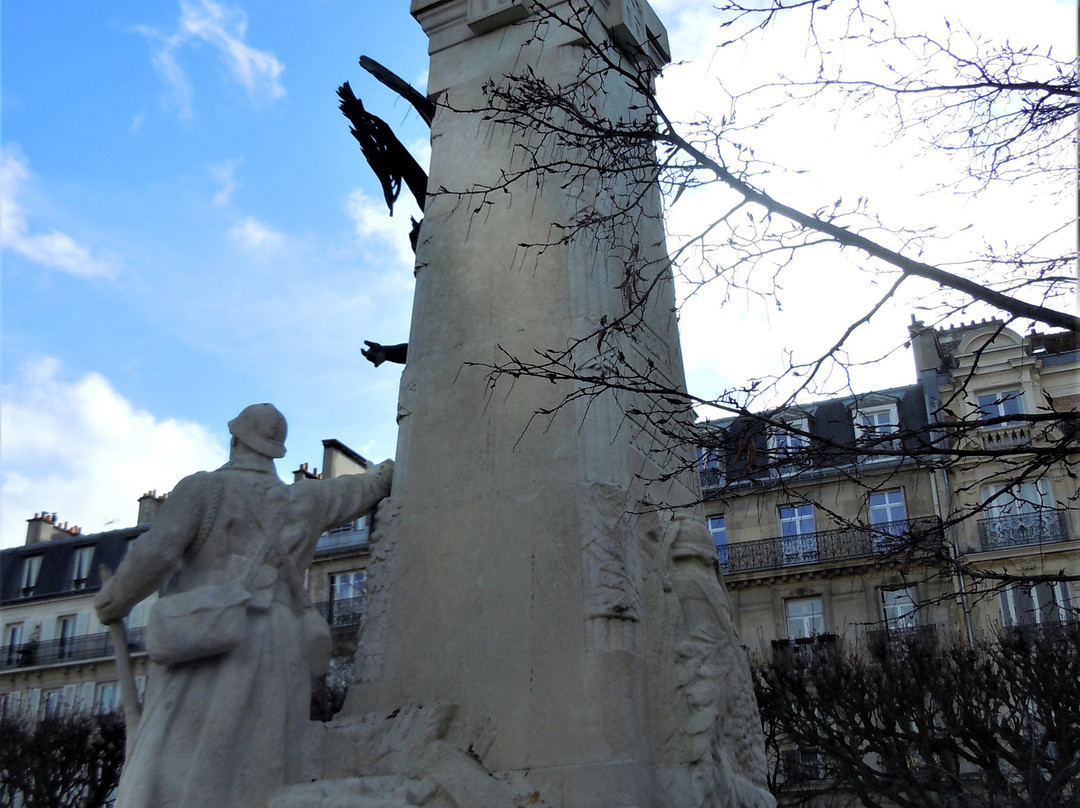 Monument aux Morts景点图片