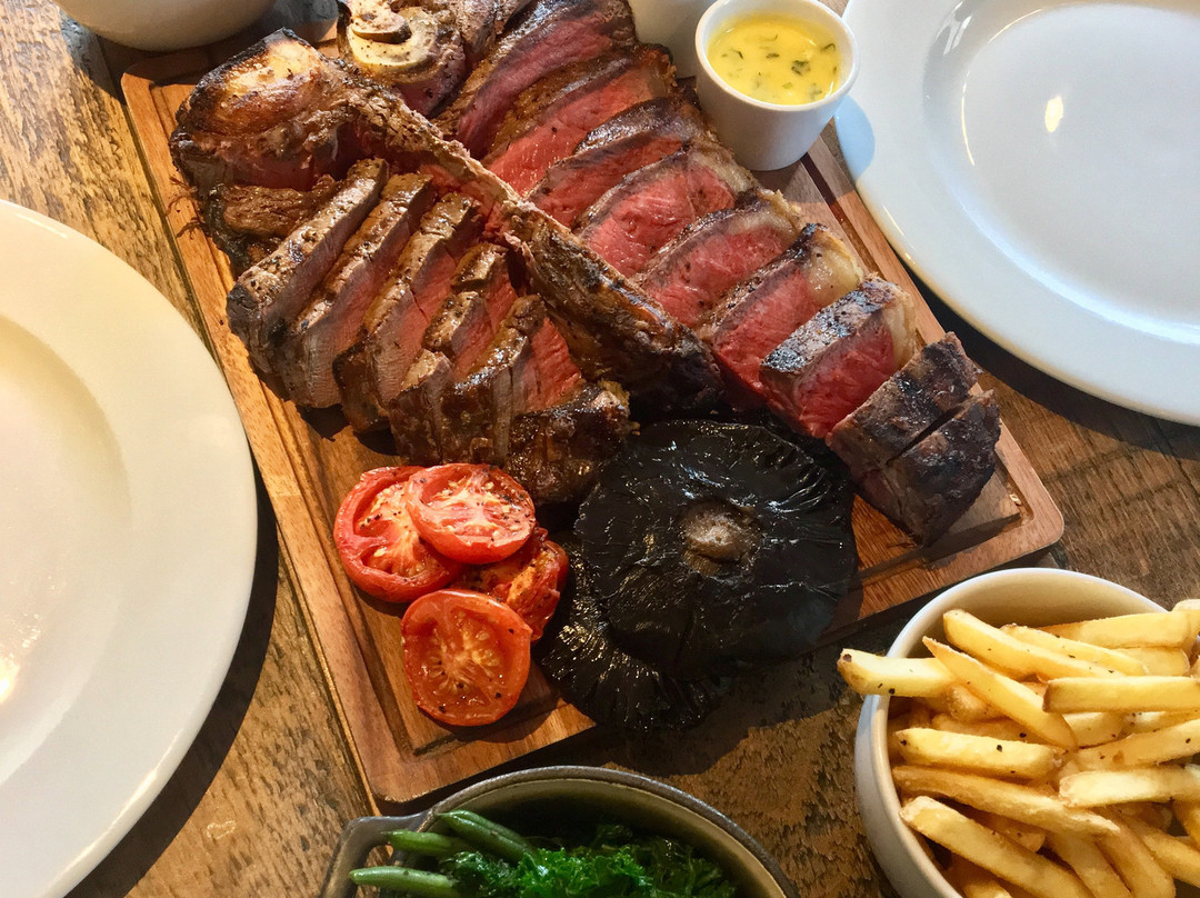 The Porterhouse Grill & Rooms主图