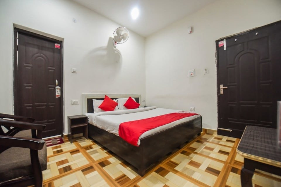 OYO 12662 Hotel Granite Peak主图