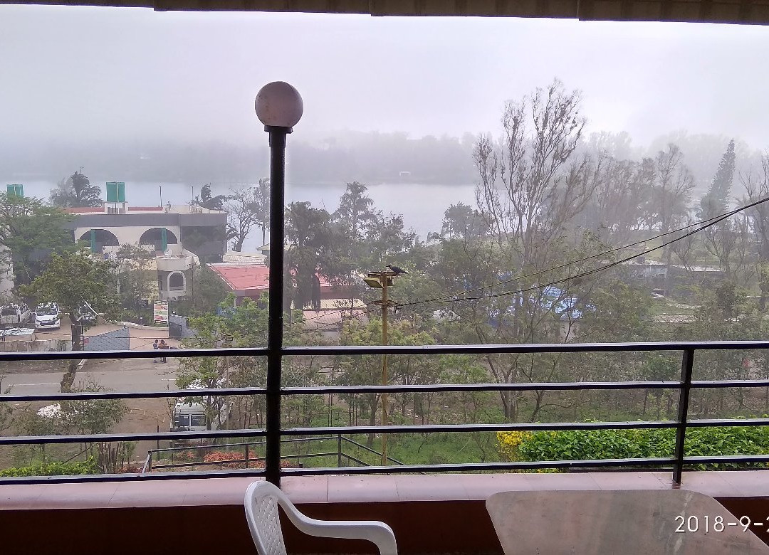 Savshanti Lake Resort主图