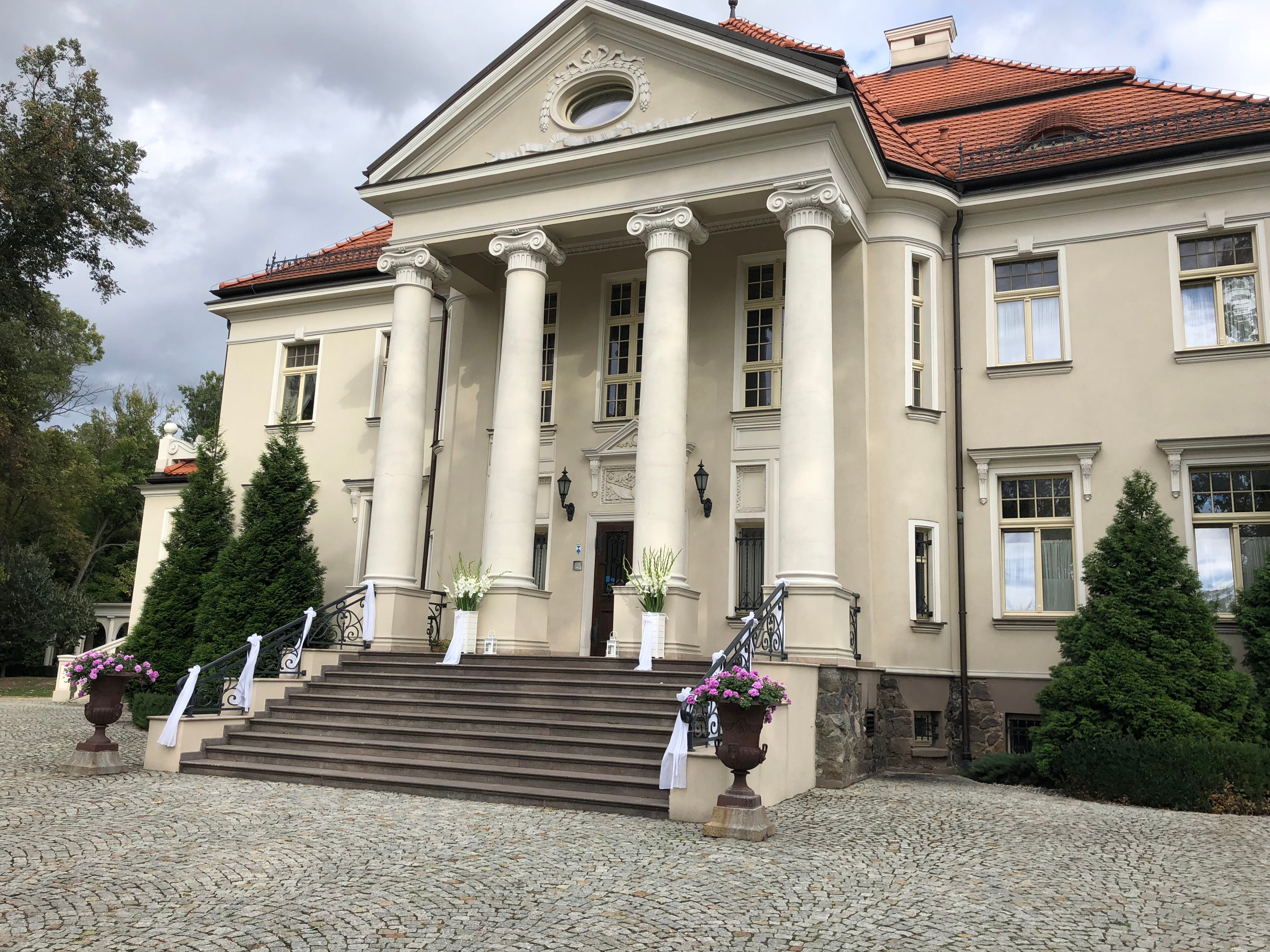 Palac Tlokinia-官方