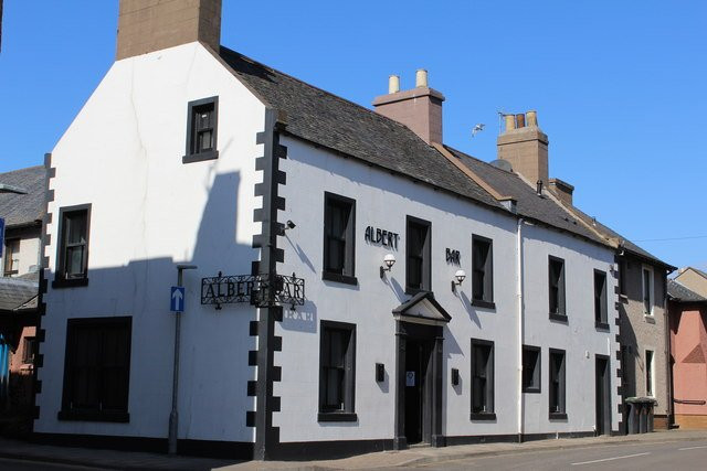 Ferryden旅游景点-Albert Bar Montrose