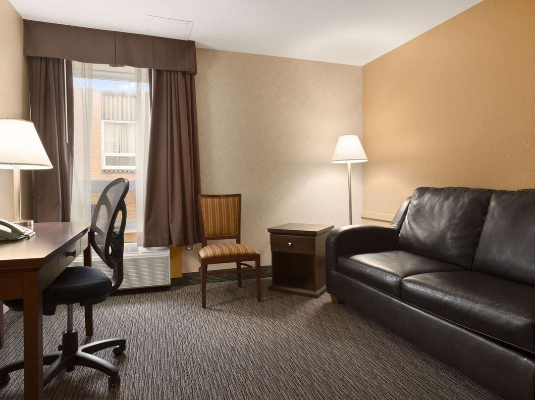 Days Inn by Wyndham Estevan主图