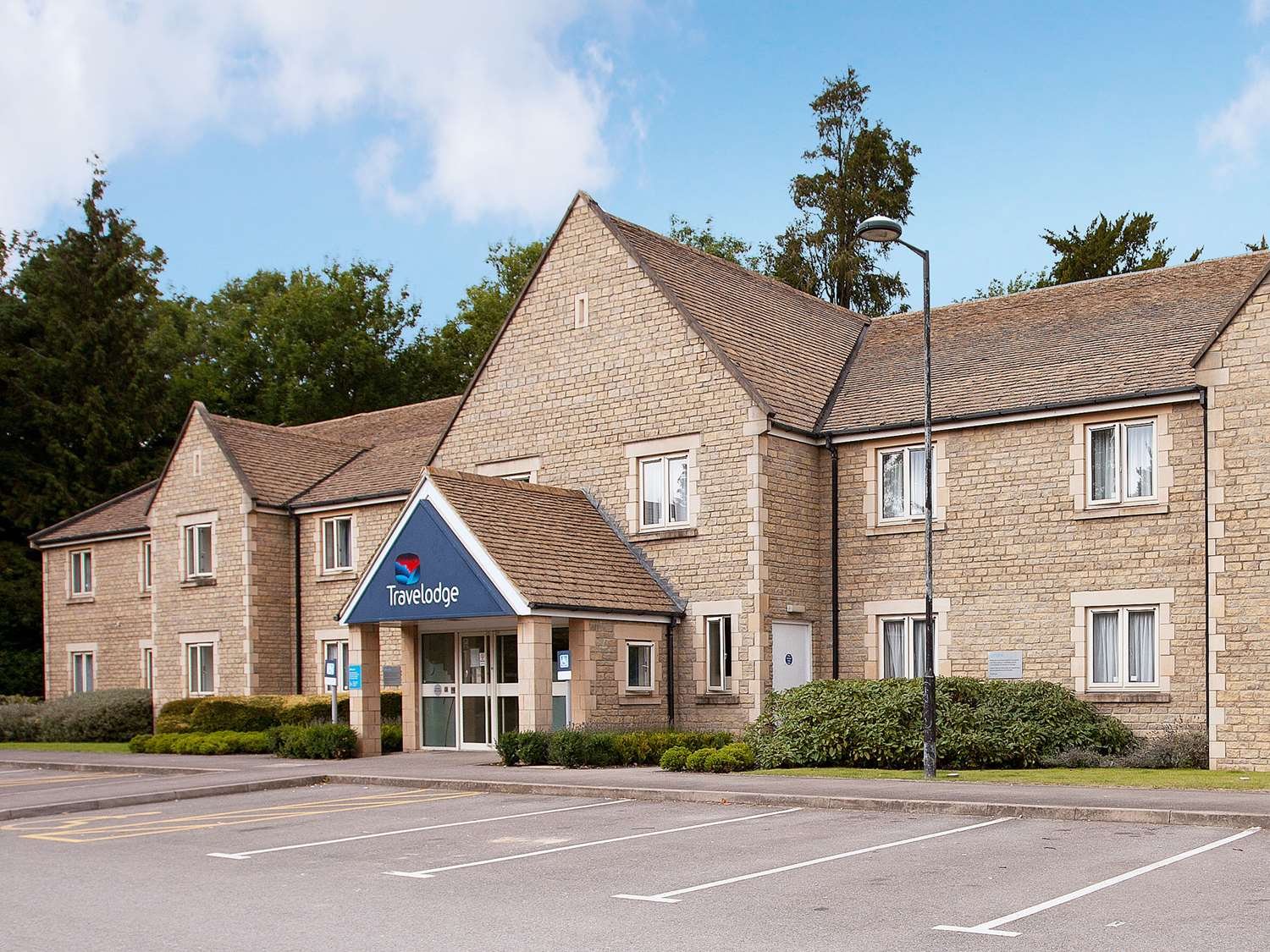 Travelodge Cirencester-官方