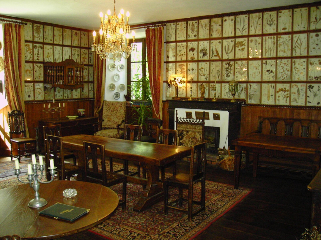 Cros-de-Ronesque酒店住宿-Chateau de Courbelimagne