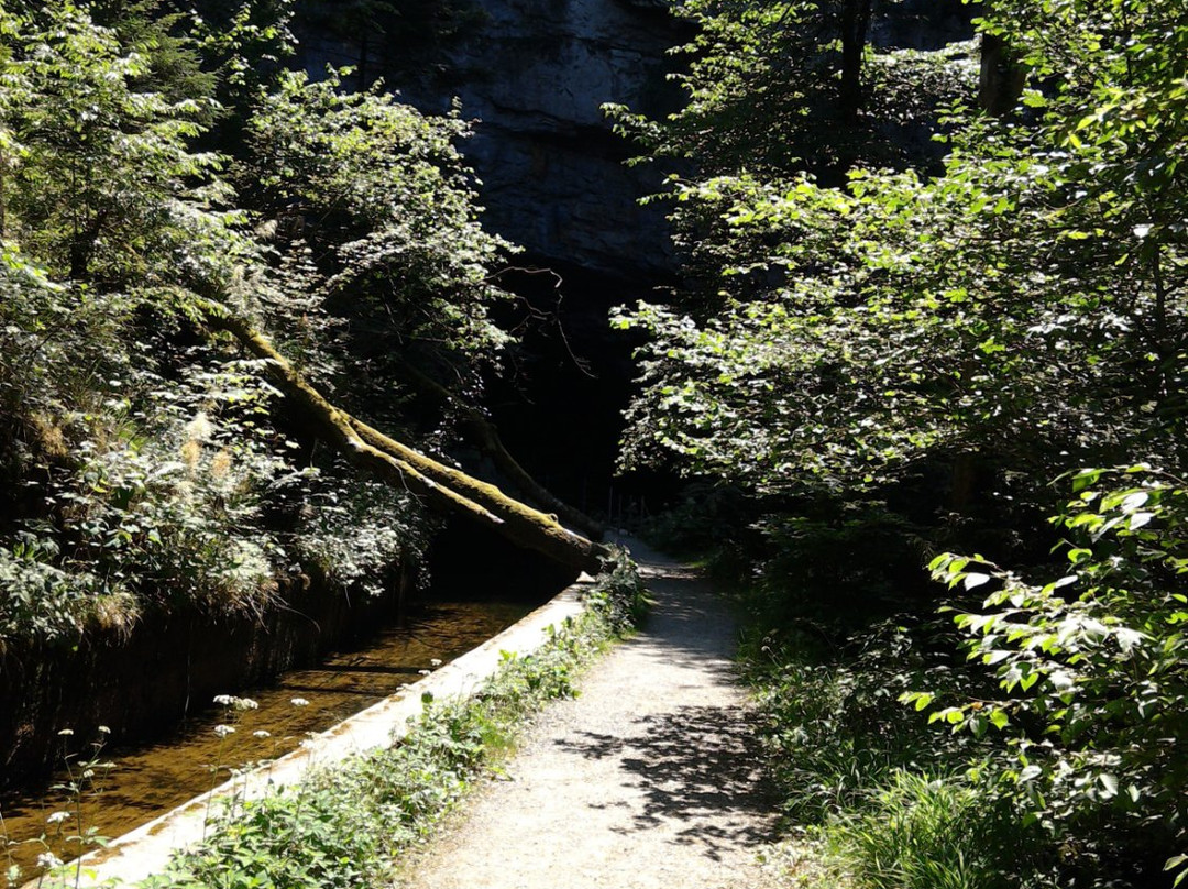 Planina Cave-Planina必去景点