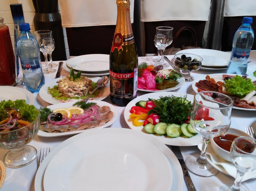 Ust-Koysug餐馆和美食-Streletskaya Sloboda