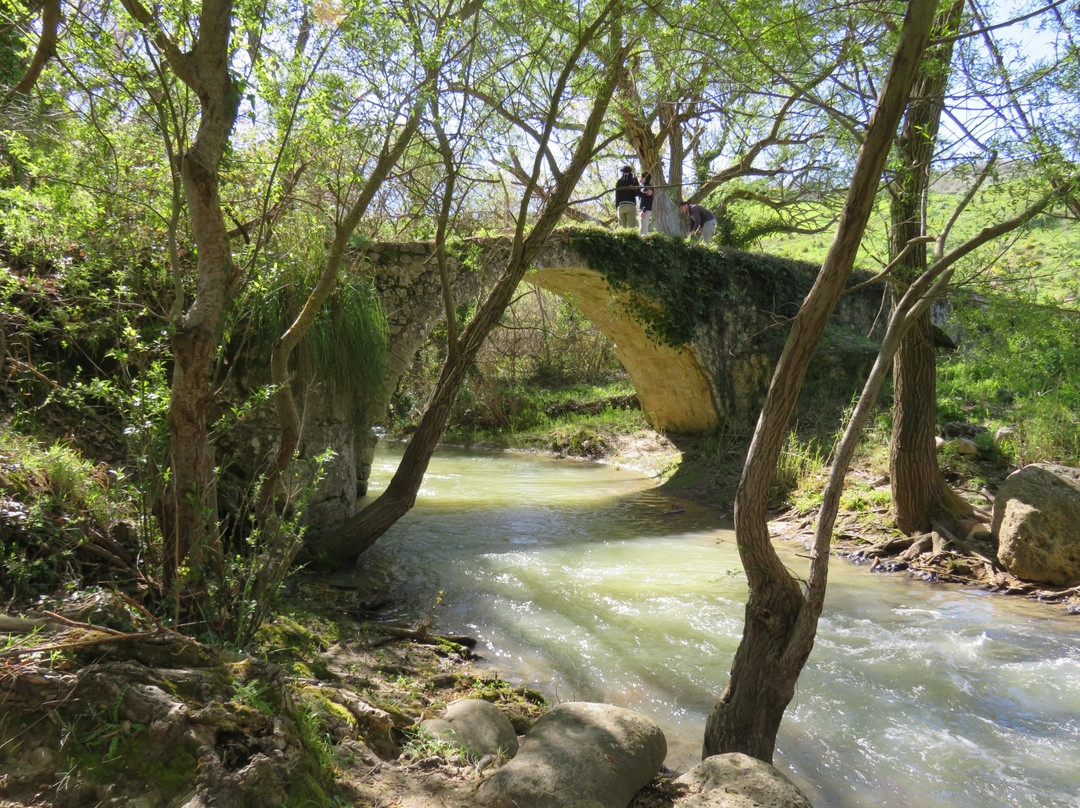 Blufi旅游景点-Ponte Romanico a Tre Archi