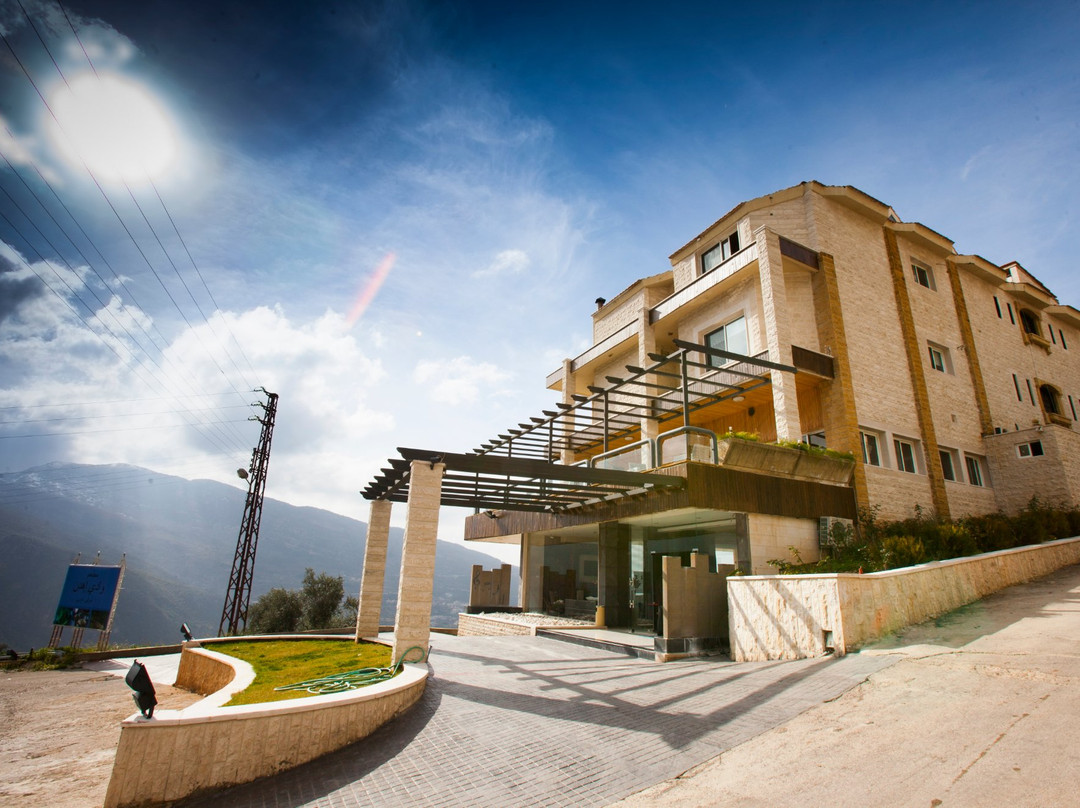 Le Tournant Hotel & Resort主图