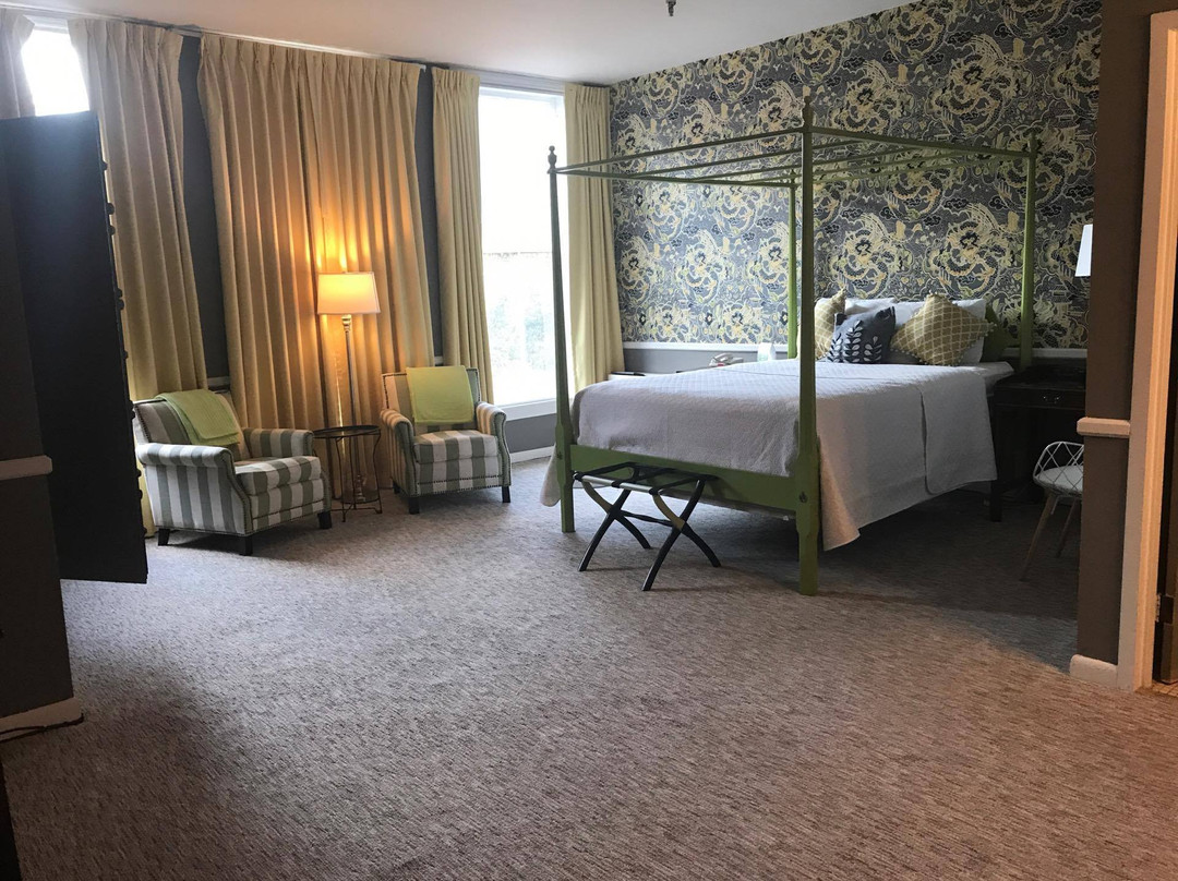 查尔斯旅馆主图