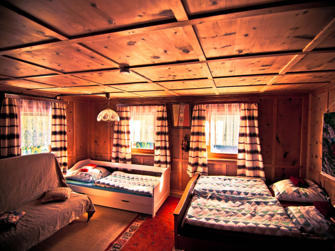 Go Ride Basecamp - Mountain Hostel