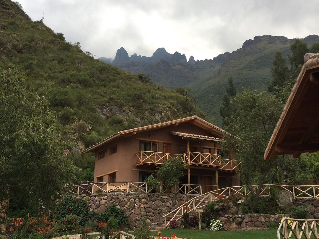 Munay Sonqo Retreat & Yoga Center