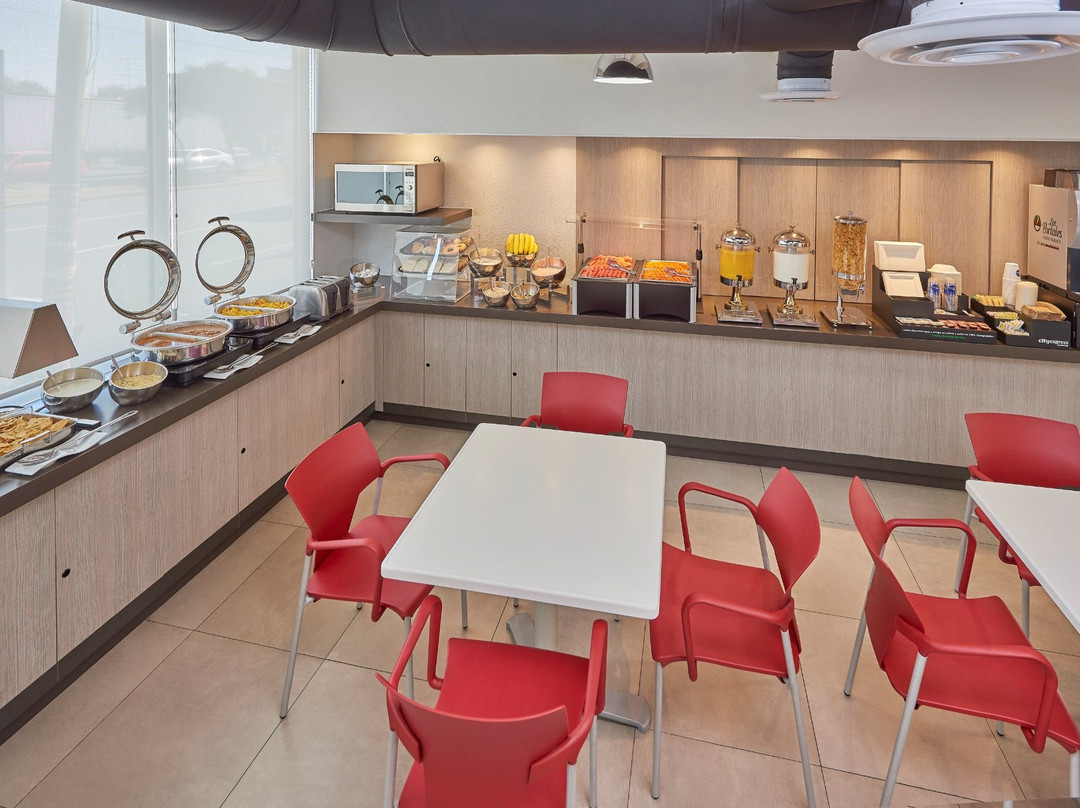 City Express Junior By Marriott Toluca Zona Industrial主图