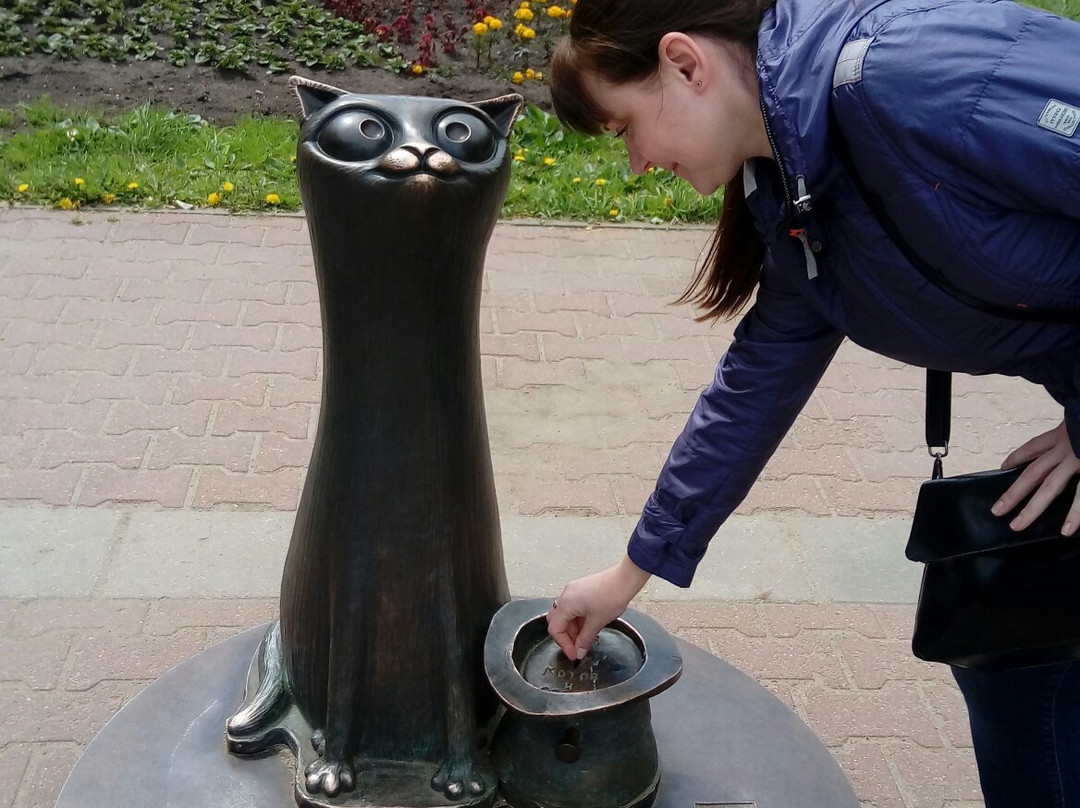 Monument to Cats and Dogs Affected by Cars景点图片