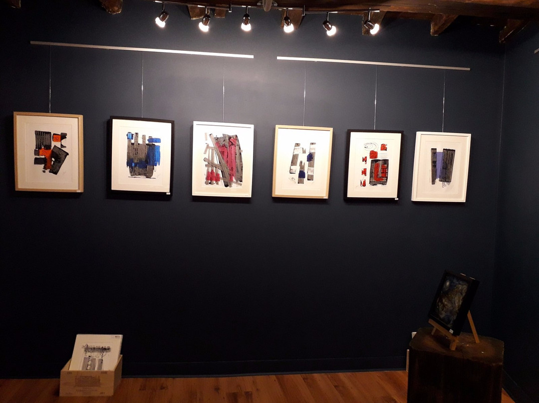 Anywhere Creation-Piegut-Pluviers必去景点