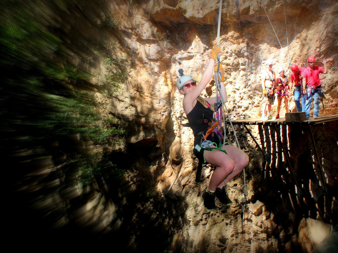 Adventure Tours Hacienda Guachipelin景点图片