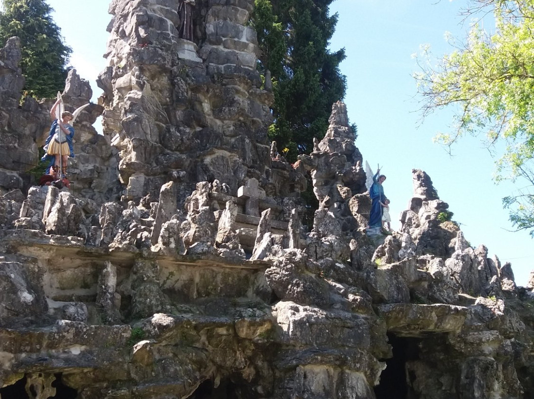 Grottes Saint Antoine-克吕佩必去景点