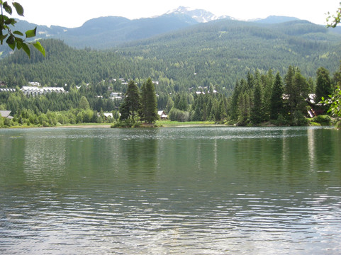 Alpha Lake Park-惠斯勒必去景点