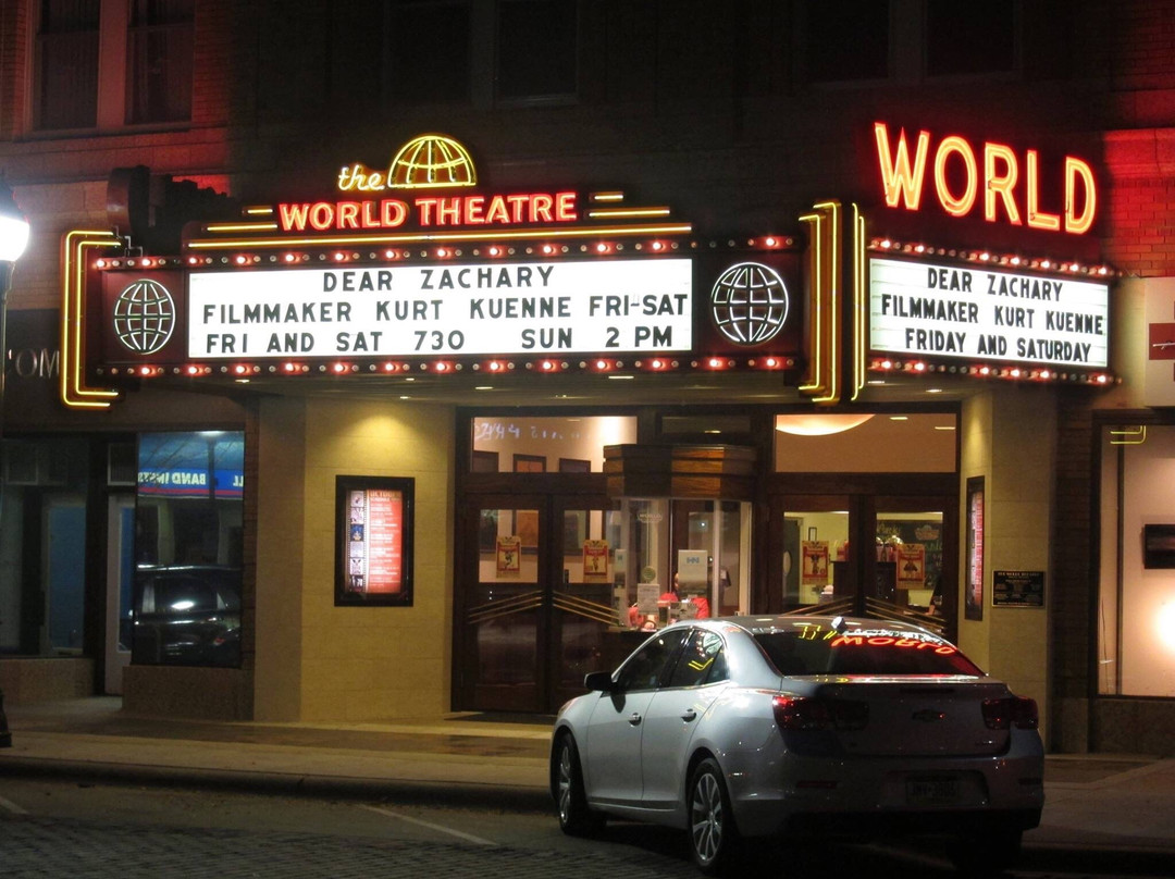 The World Theatre景点图片