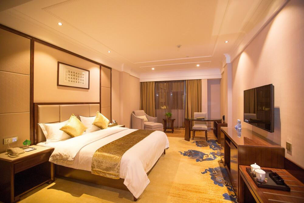 中联港湾酒店主图