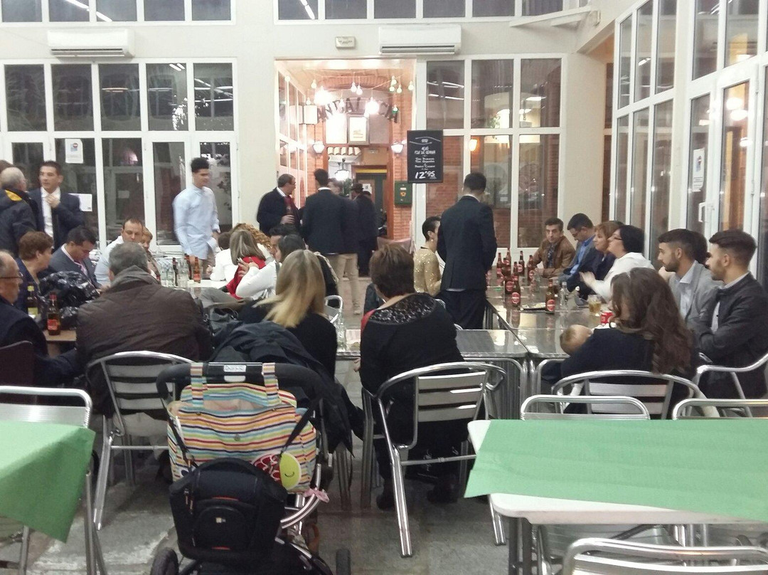 Casa Andalucia, Bar Andaluz-阿尔卡拉-德-哈纳雷斯必去景点