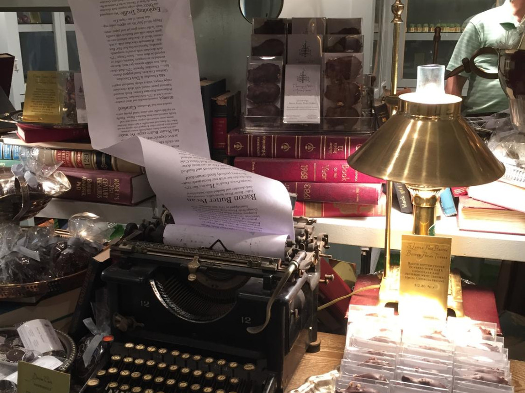 Chocolat by Adam Turoni-萨凡纳必去景点