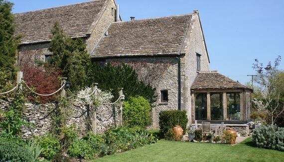 Cadwell Hill Barn-官方