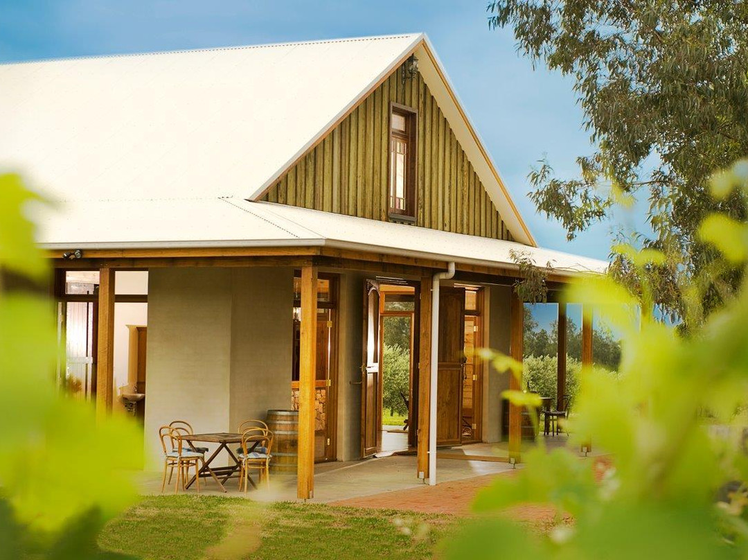 Whispering Brook Cellar Door, Winery, Guesthouse