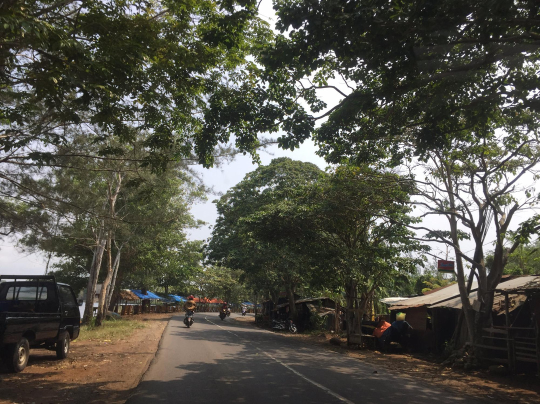 Dendam Tak Sudah Lake景点图片
