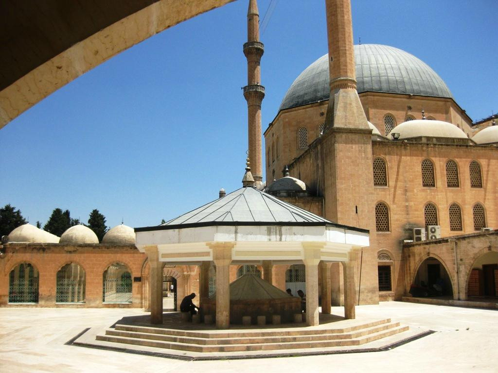 Mevlid-i Halilulrahman Mağarası-Sanliurfa必去景点