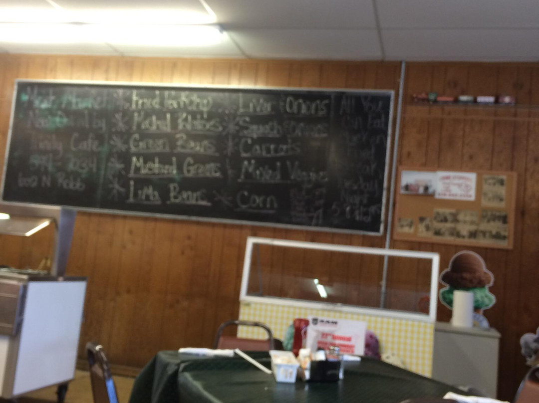 Groveton餐馆和美食-Trinity Cafe