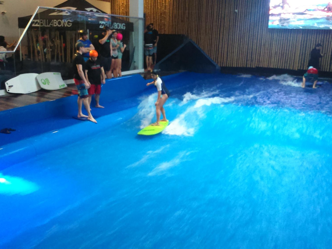 Oasis Surf-Brossard必去景点