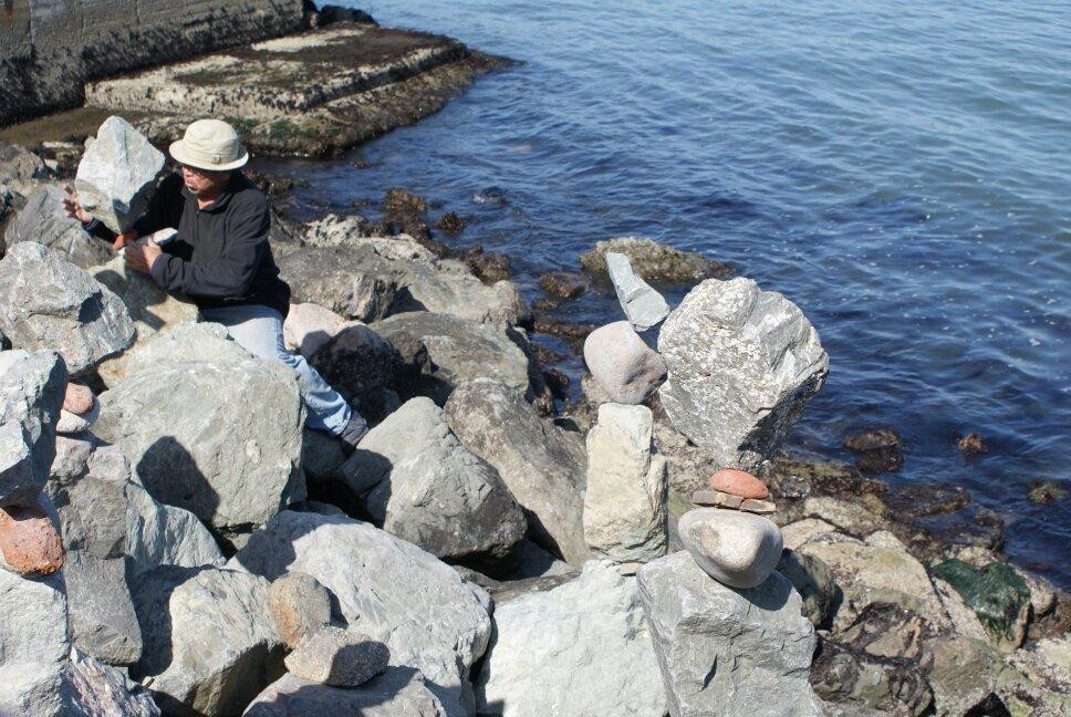 Bill Dan Balancing Rocks景点图片