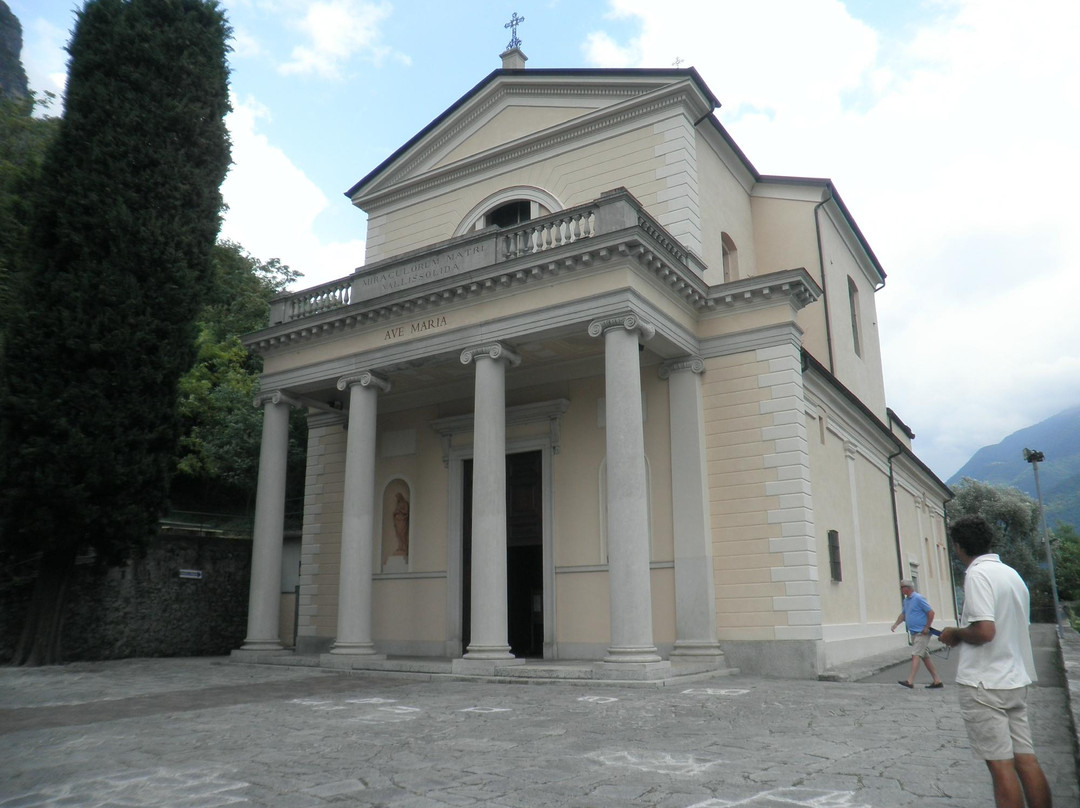 Santuario B.V. della Caravina景点图片