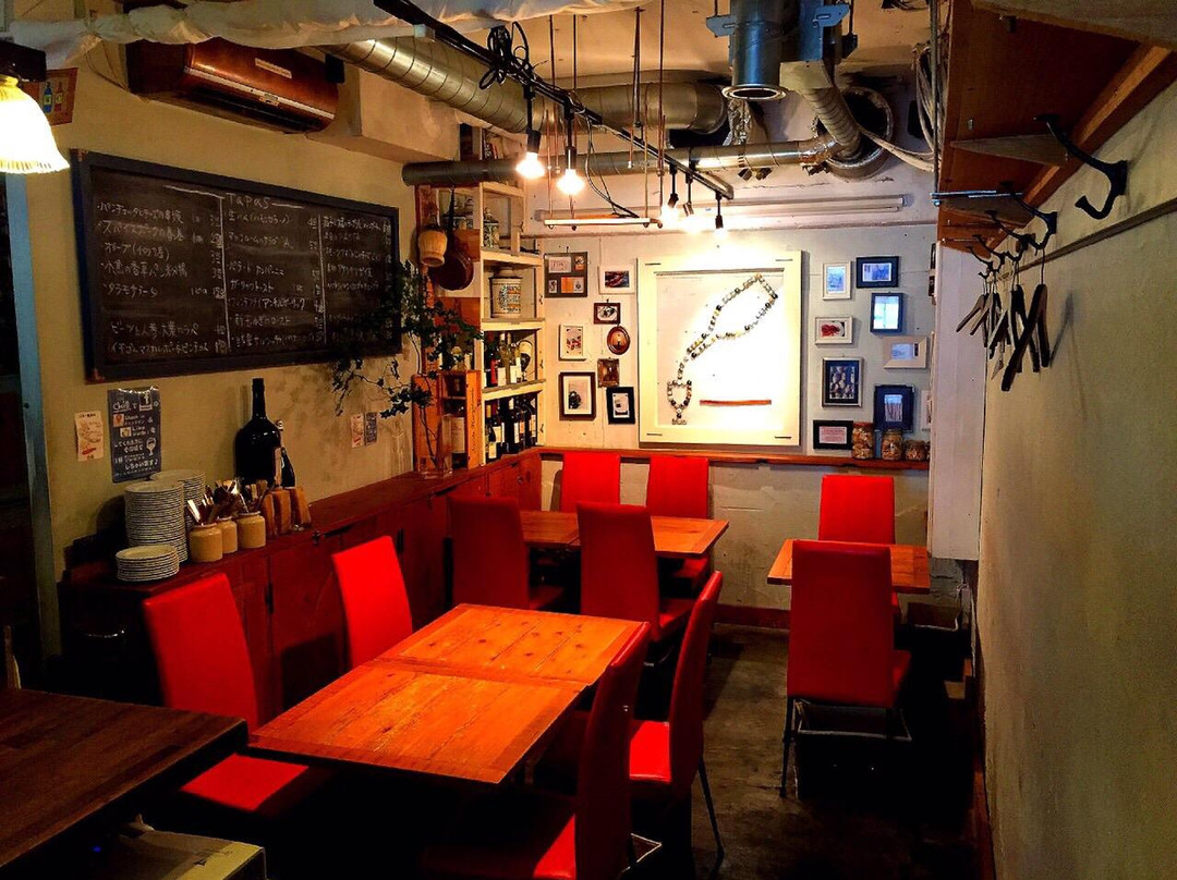 ワイン&タパス チル