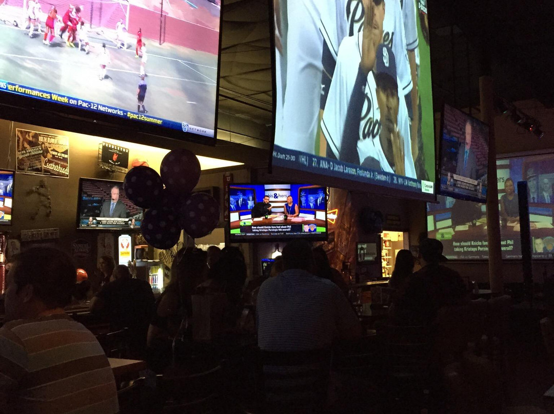 Leatherheads Sports Bar and Grill