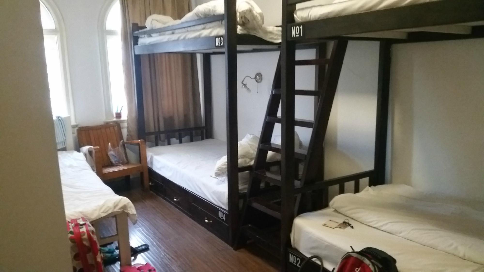 杭州西湖走耳又YMCA酒店-客卧