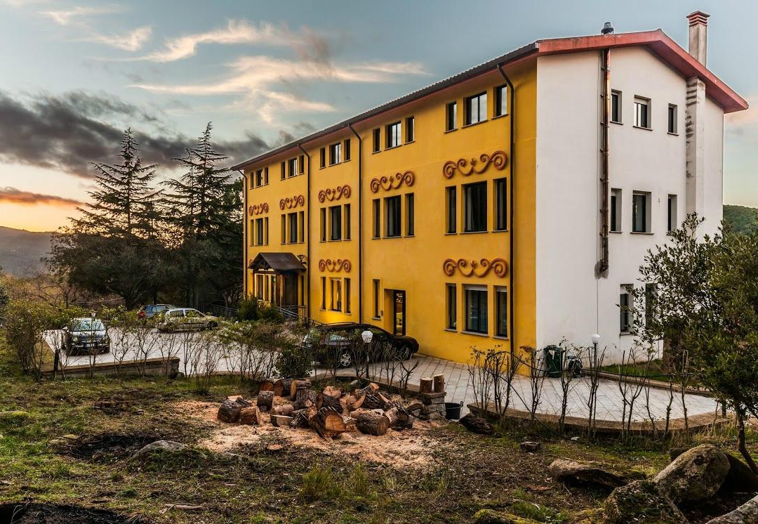 Limbara Hotel主图