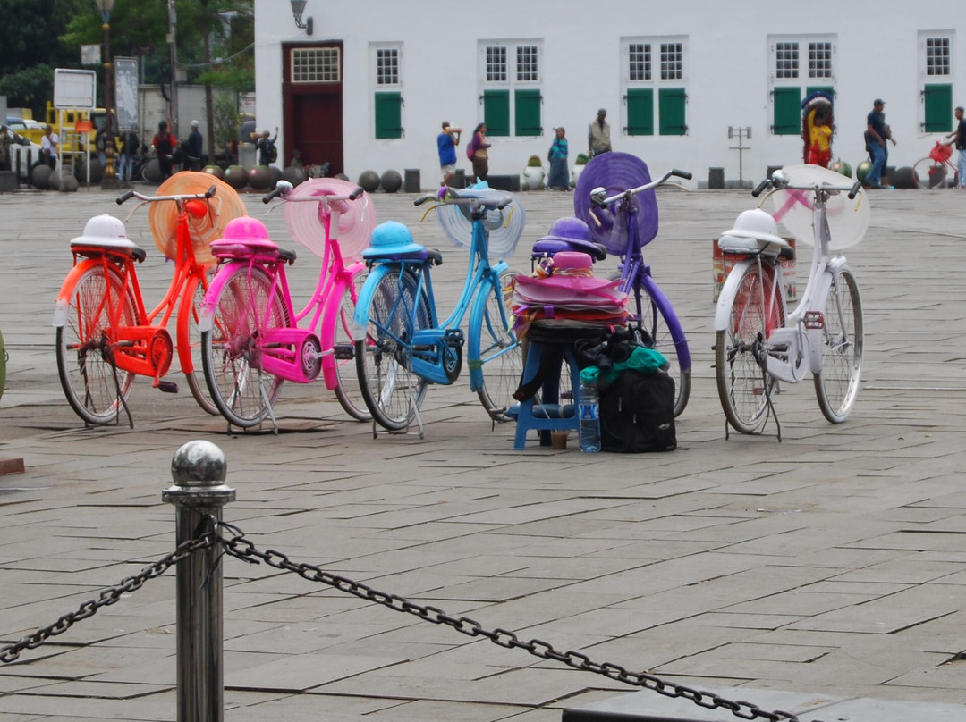 Walkindies Travel-雅加达必去景点