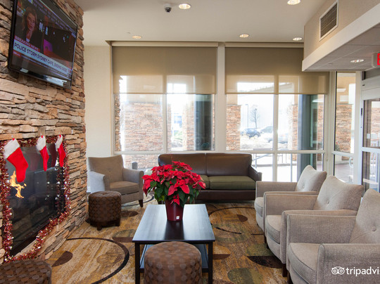 肯顿酒店住宿-费城中心河滨区智选假日酒店