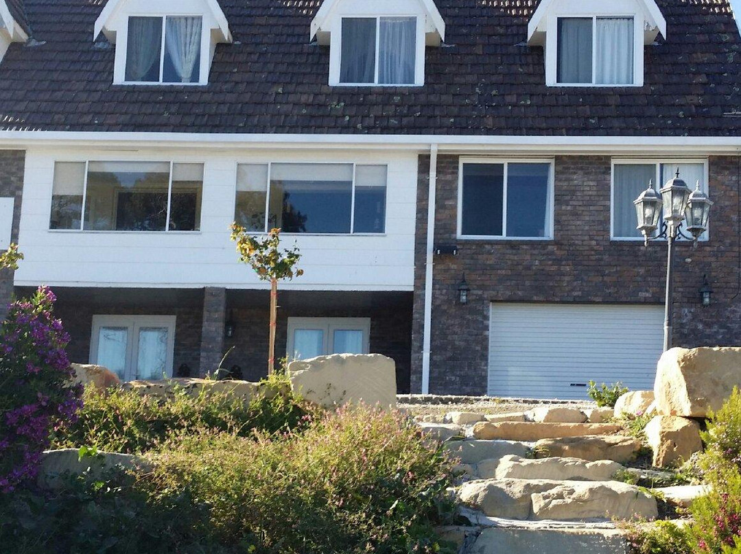 Applebay Guest House