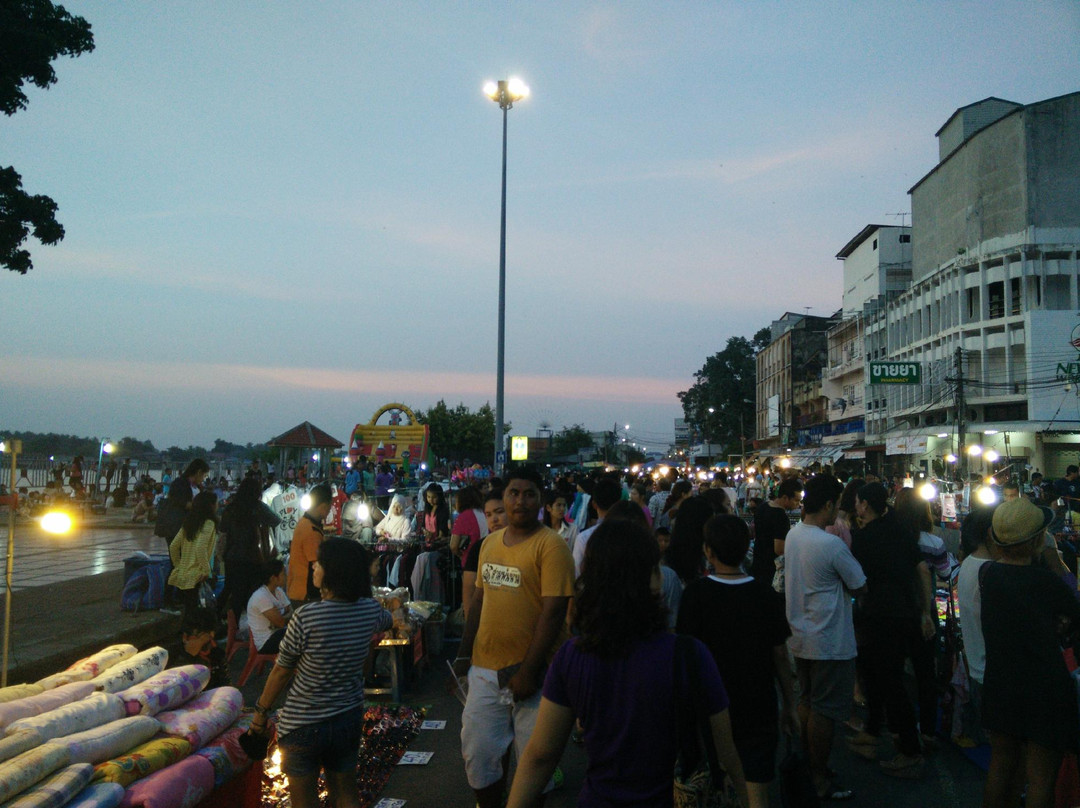 Saturday Night Market景点图片