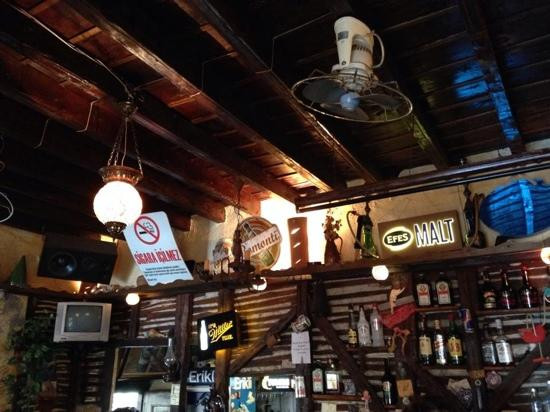 Old House Bar-卡斯必去景点