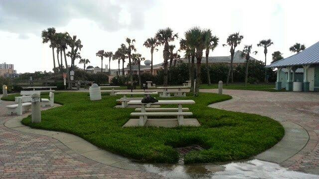 Frank Rendon Park景点图片