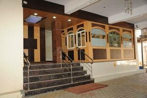 Tiruchendur酒店住宿-Vishaka Residency