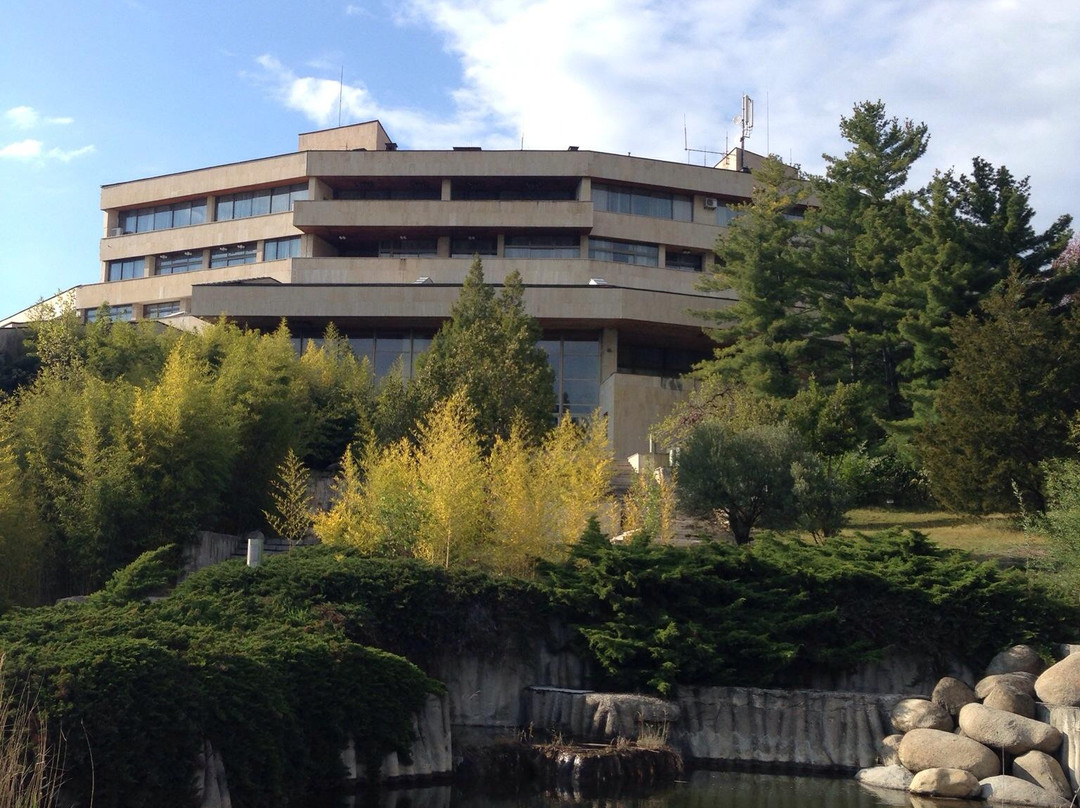 Saint Vrach Hotel主图