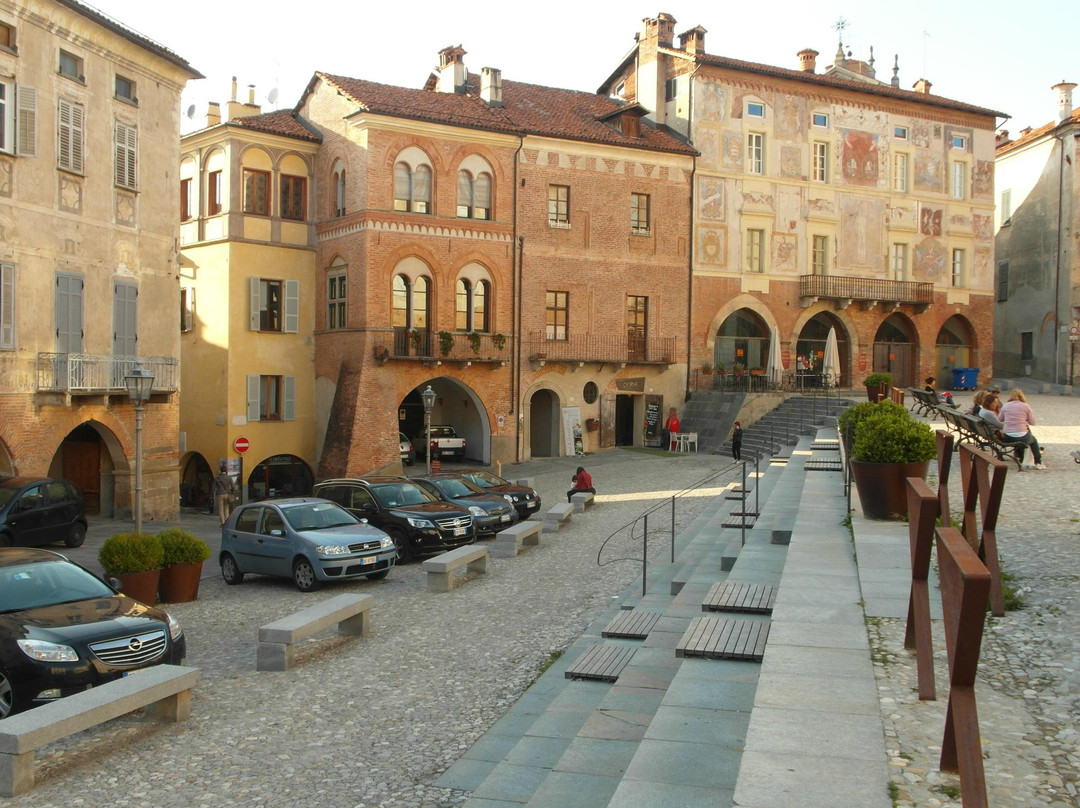 Piazza Maggiore-蒙多维必去景点