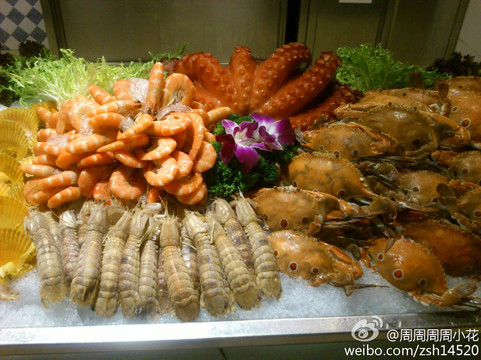 深圳万悦格兰云天大酒店主图