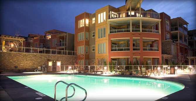 Strand Lakeside Resort
